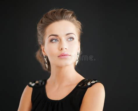 Woman With Diamond Earrings Stock Image Image Of Evening High 51196173