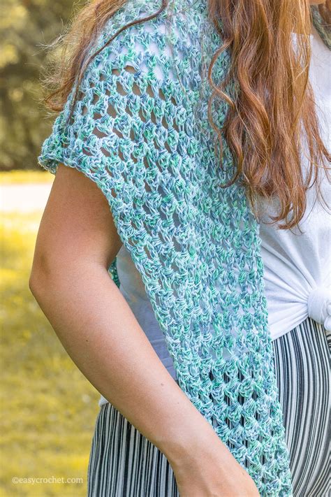 Stylish Crochet Shawl For A Perfect Summer Evening