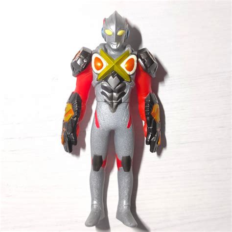 Jual Uhs Ultraman X Zetton Armor Ultra 500 Figure Spark Doll 14 Cm