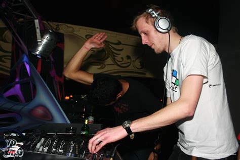 Tvpg • western, adventure • tv series (1952). Review: {psy.ology} Label Launch | YCLAD