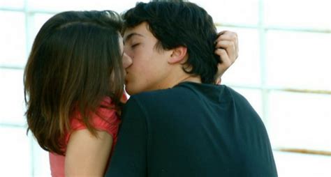 the science behind why kissing feels good