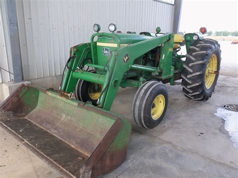 70hp John Deere 2640 With Loader Tri Green Tractor In Flora