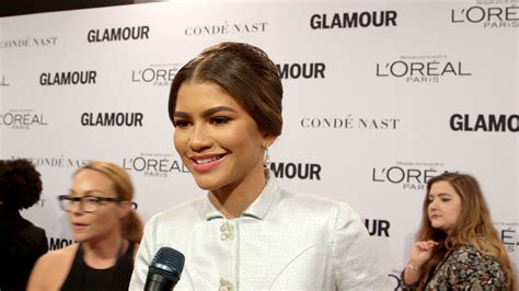 Watch Zendaya Rashida Jones And Gwen Stefani Give Heartfelt Advice To