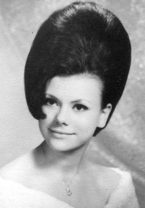 Found Photo Of A Woman With A Beehive Hairstyle 1960s Beehive
