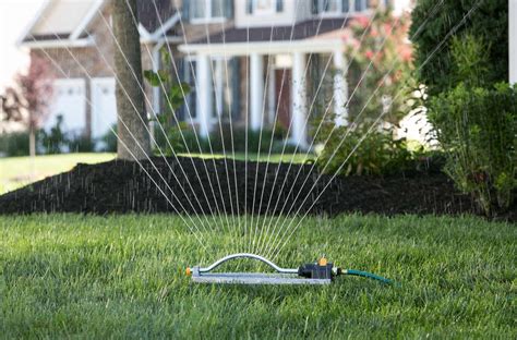 The 10 Best Oscillating Sprinklers For A Lush Lawn Review And Guide 2022