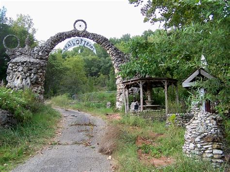 Trail Of Tears Memorial A Local Built This Memorial To The Flickr