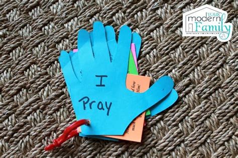 5 Easy Prayer Crafts For Preschoolers I Can Pray Craft Printable Free