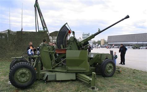Veiculos E Armamentos Militares Canon Bofors 40mm