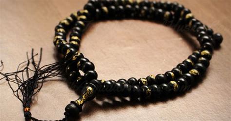 Home » amalan khodam seribu malaikat. Bisakah Baca Wirid dengan Tasbih Asmaul Husna Undang Khodam?