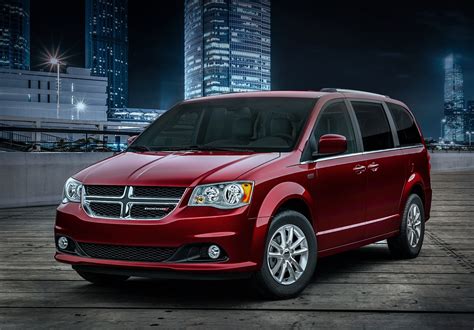 2020 Dodge Grand Caravan Review Ratings Specs Prices And Photos