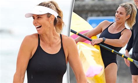 Candice Warner Shows Off Her Incredible Figure As She Undergoes A Workout On The Beach In Sydney