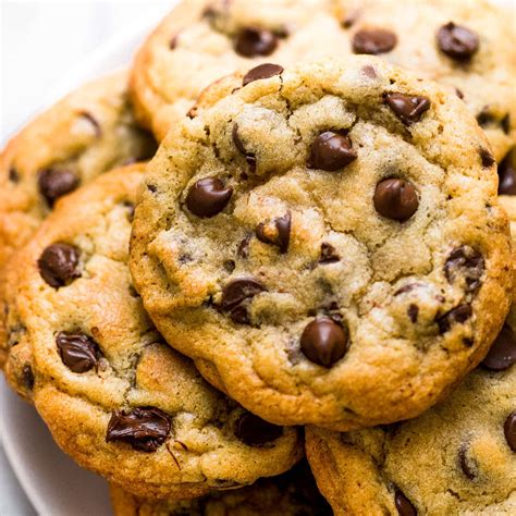 Preheat oven to 350 degrees. Best Bakery Style Chocolate Chip Cookies Recipe - Handle ...