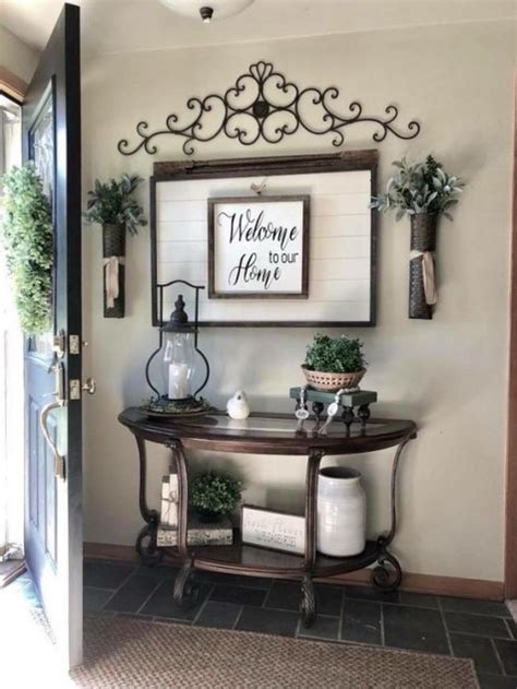 31 Cozy Farmhouse Entryway Decor Ideas