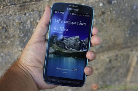 Samsung Galaxy S4 Active Review Ubergizmo