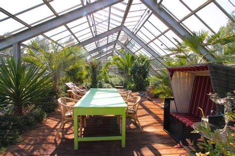 Genießen sie sowohl im sommer als auch im winter einem einzigartigen außenwohnraum im stil ihres eigenen hauses! Houzzbesuch: Wohnen im Gewächshaus