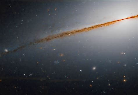 Hubble Space Telescope Captures Image Of Little Sombrero Galaxy