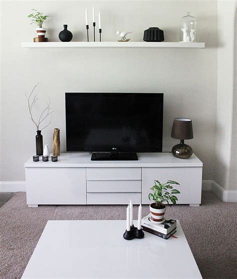 They're usually designed around supporting a tv this stand also does well stylewise with its simple design and plenty of color options to match your room's decor. 20+ Best DIY Entertainment Center Design Ideas For Living Room | Small apartment living room ...