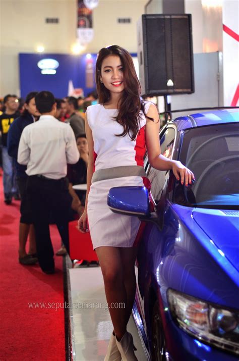 Spg Cantik Dan Seksi Pameran Mobil Semarang Seputar Semarang