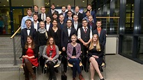 Uni Göttingen verabschiedete 74 angehende Physiker