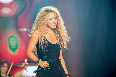 Shakira Wiki Bio Age Height Weight Career Lifestyle Net Worth Shakira Was Born In