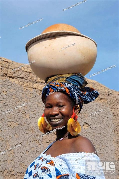 Fulani Woman Senossa Mali Stock Photo Picture And Rights Managed
