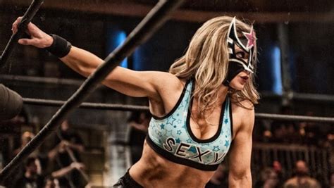 sexy star dislocates opponent rosemary s elbow in lucha underground attack daily telegraph