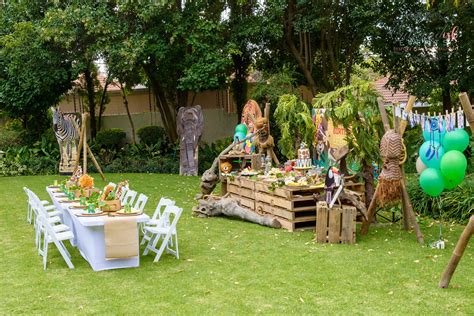 Your theme starts with big green leaves and tropical accents. Outlandish Events - Ishrat Joosub Jungle Themed 1st ...