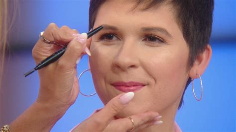 The Right Way To Apply Makeup For Heart Shaped Faces Makeup Artist