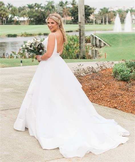 Hayley Paige Andi Gown Used Wedding Dress Save 60 Stillwhite