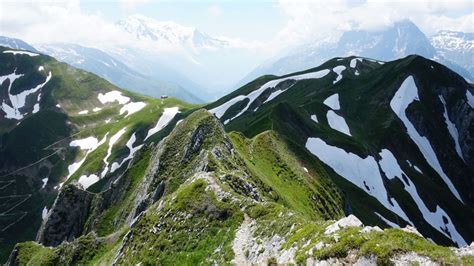 Tour Du Mont Blanc V Walkers Haute Route Mont Blanc Alpine Lake Route