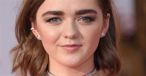 Maisie Williams Dyed Her Hair Midnight Blue And You Need To See It