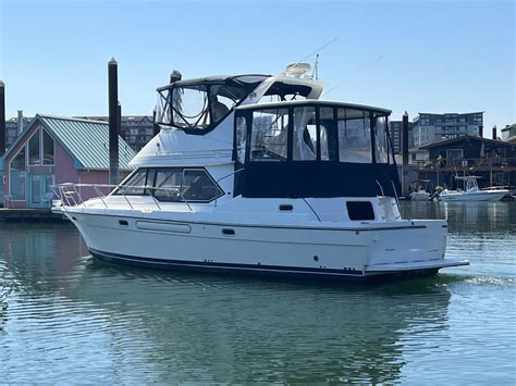 Used Bayliner 40 4087 For Sale In Oregon United Yacht Sales