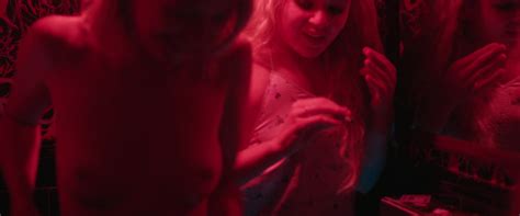Naked Annabelle Dexter Jones In White Girl