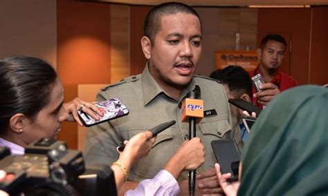 Sebelum hari ini, memelukmu adalah hangat, sehangat rasa kita yang menyatu. Pengusaha ladang khinzir digesa naik taraf ladang kepada ...