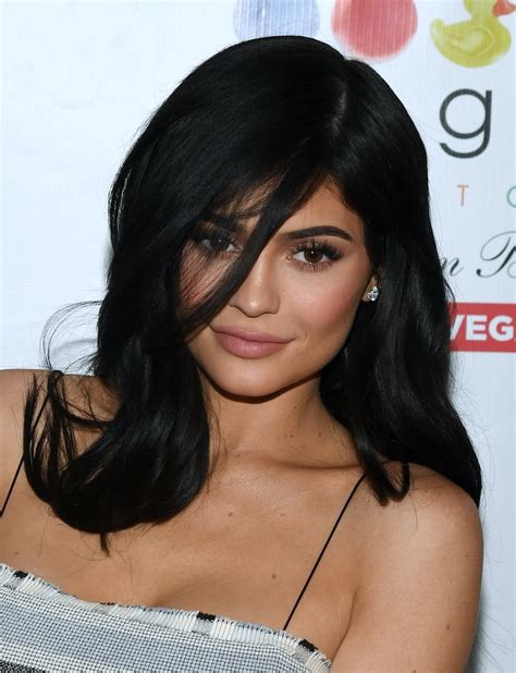 Kylie Jenners New Stormi And Chicago Photo Proves The Kardashian Jenner