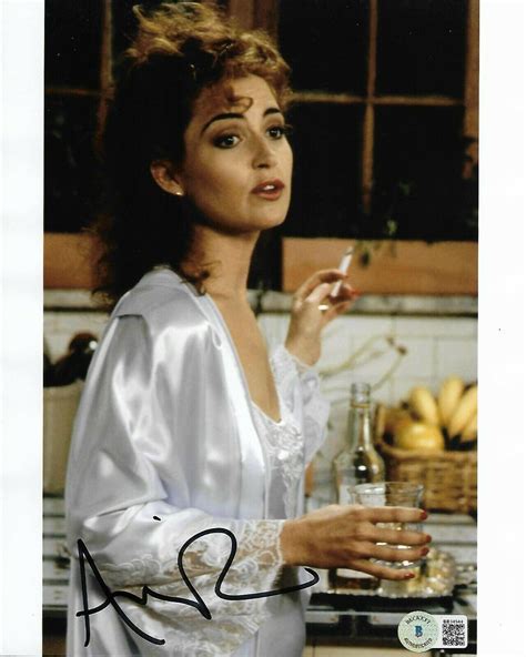 Annie Potts Autographed Signed Who S Harry Crumb Hot And Sexy Bas Coa 8x10 Photo Autographia