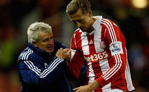 Peter Crouch Strike Keeps Stoke Manager Mark Hughes On Road To Redemption