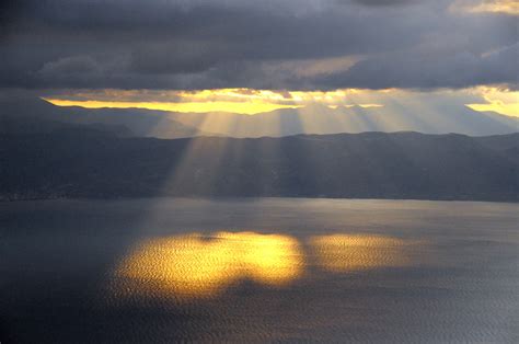 图片素材 水 性质 海洋 地平线 天空 日出 日落 早上 湖 黎明 大气层 黄昏 晚间 暮 橙子 反射