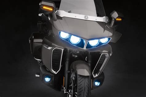 2018 Yamaha Star Venture First Look Review Rider Magazine