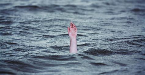 Vízbe fulladt egy 15 éves fiú