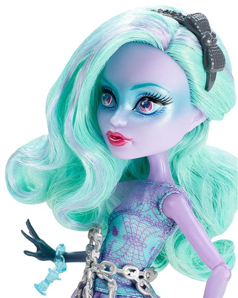 Monster High Haunted Getting Ghostly Twyla Doll New Free Shipping