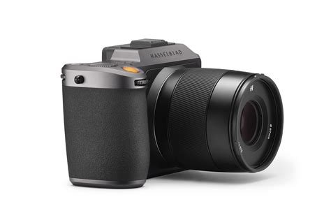 The hasselblad x1d ii 50c is a mirrorless interchangeable lens camera that was announced in june 2019 and is equipped with a medium format sensor. Hasselblad X1D II 50C Mirrorless Camera and XCD 35-75mm f ...