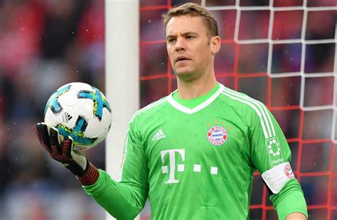 Born 27 march 1986) is a german professional footballer who plays as a goalkeeper and captains both bundesliga club bayern munich. Bayern Munich goalkeeper Manuel Neuer ruled out until 2018 ...