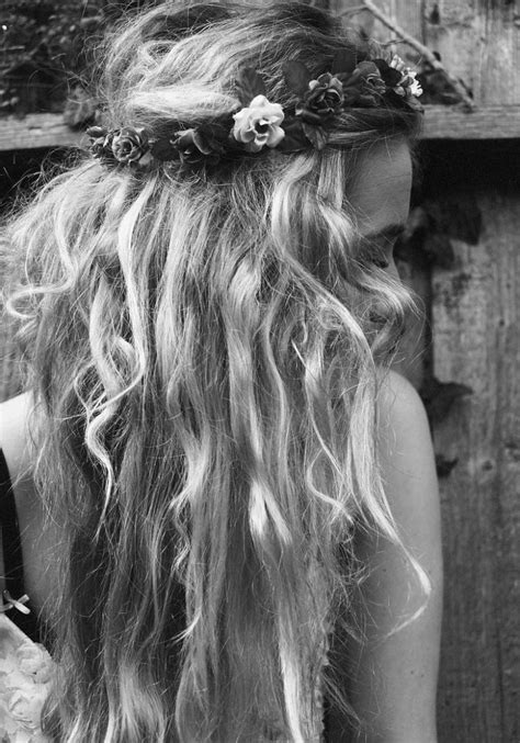 Top 30 Hippie Hairstyles To Give A Funky Look To Ur Hairs