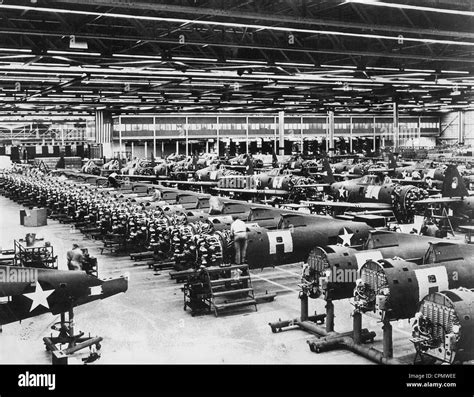 American Munitions Production In Wwii 1943 Stock Photo Alamy