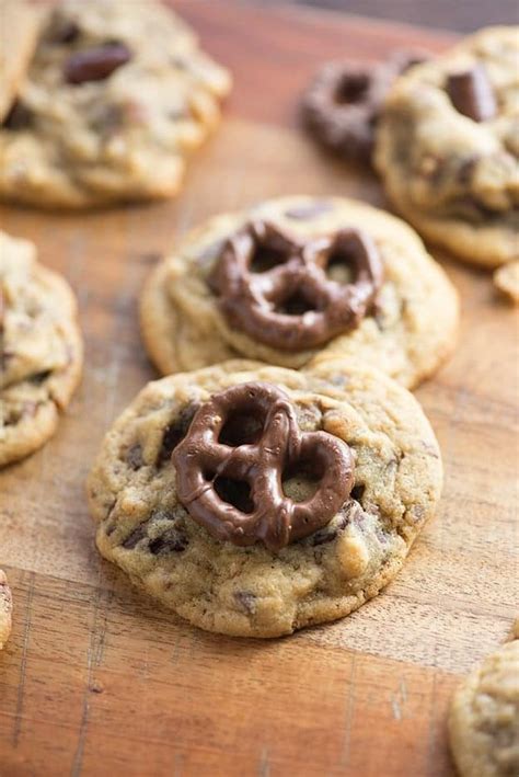 Chocolate Covered Pretzel Pudding Cookies — Buns In My Oven