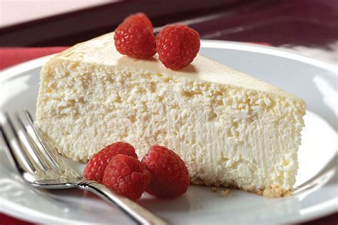 Most cheesecakes made in the united states and canada are made with a cream cheese base, giving traditional american cheesecake its rich and creamy texture. PHILADELPHIA® New York Style Carb Counter Cheesecake ...