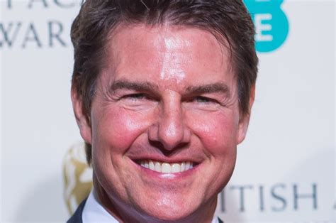 How Tom Cruises Face Has Changed Through The Decades