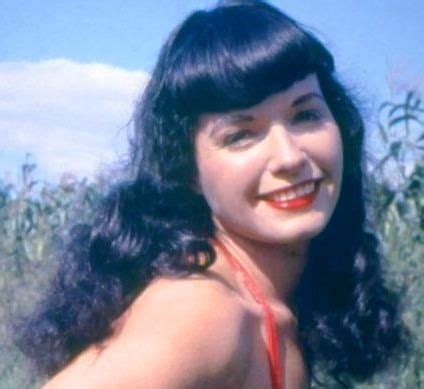 Bettie Mae Page Tats Unis Bettie Page Schizophrenia Coming To