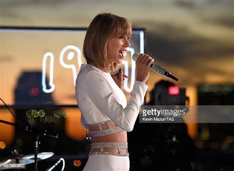 Taylor Swifts Secret Session With Iheartradio Photos And Premium High